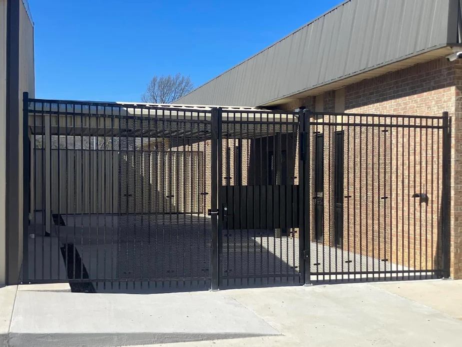 Commercial Fence Contractor