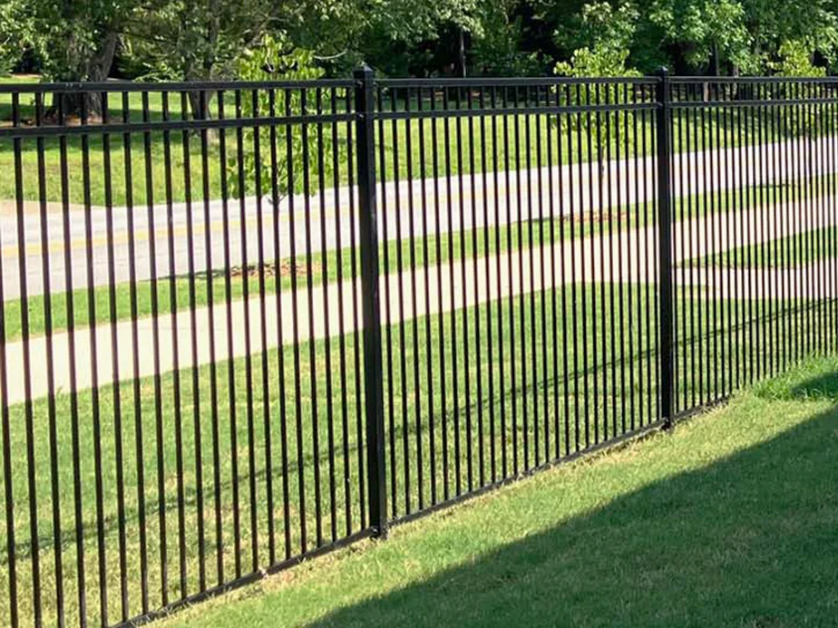 aluminum fence company in the area.