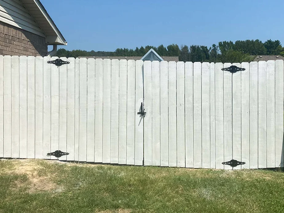 Staining & Pre-Staining Fence Contractor