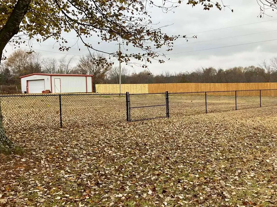 Fence Installation Contractor in Fort Smith, Arkansas