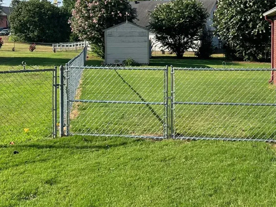 Chain link fence in Fort Smith Arkansas